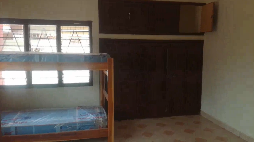 Neat Available Hostel